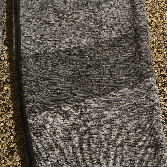 Pink Sport Heathered Gray and Black Wave Panel Colorblock Leggings Women's L - Picture 7 of 12
